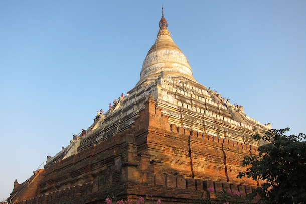 Shwesandaw Pagoda in the ancient city of Bagan. (Isriya Paireepairit)