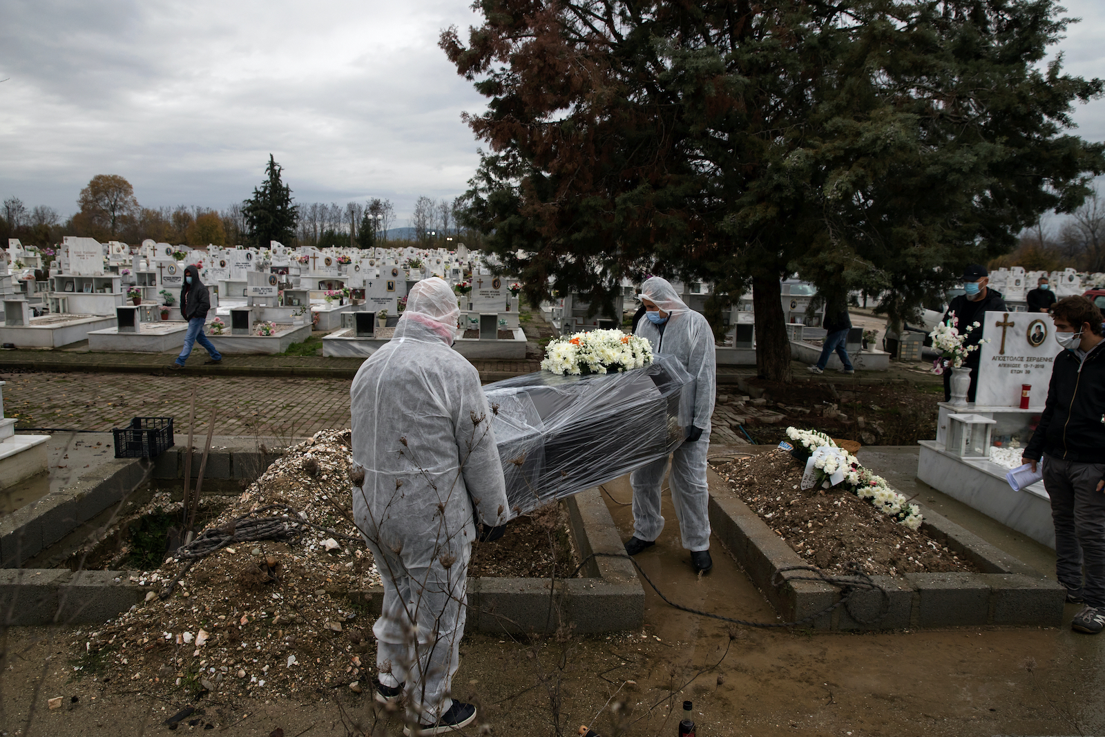 COVID burial in Ampellonas, Larisa, Greece