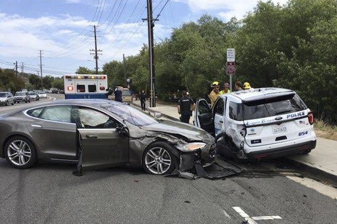 Tesla crash in Laguna Beach, California