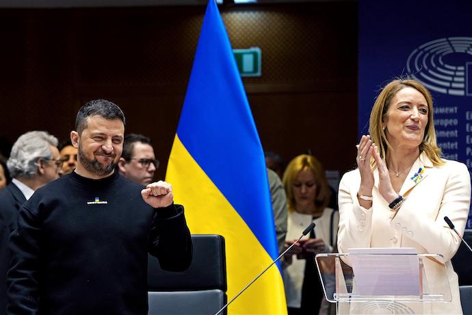 European Parliament President Roberta pictured with Ukrainian President Volodymyr Zelensky