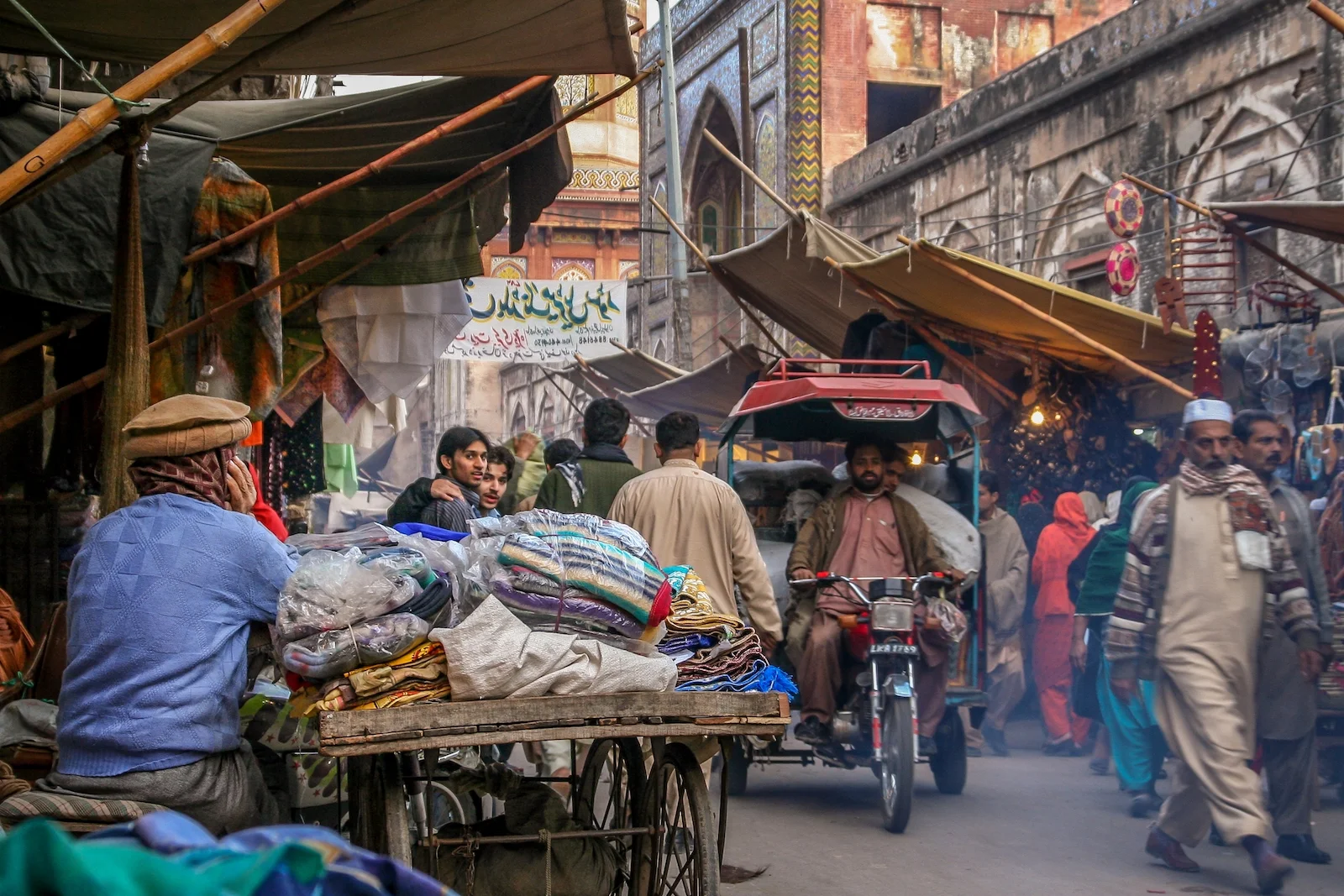 Pakistan Has Codified Centralization—and Put Its Federation at Risk